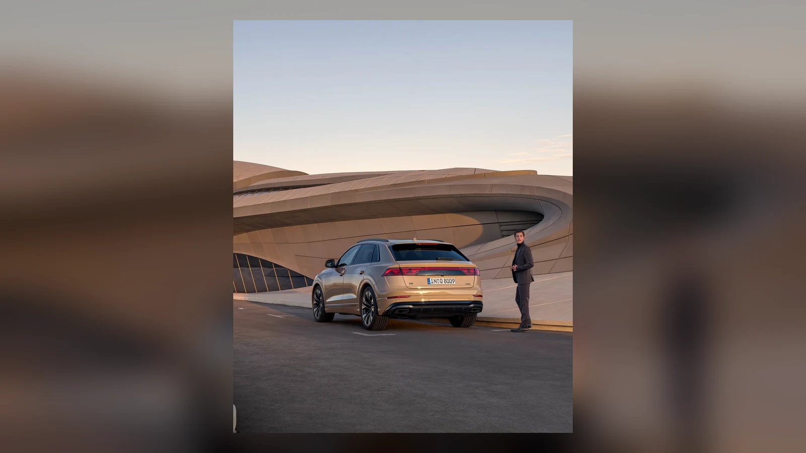 AUDI Q8 60 TFSI e quattro, fotografia ufficiale 2