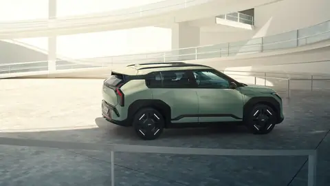 KIA EV3 GT-line Long Range, fotografia ufficiale 3