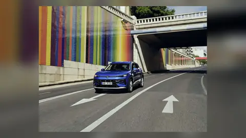 VOLKSWAGEN Nuovo T-Roc, fotografia ufficiale 1