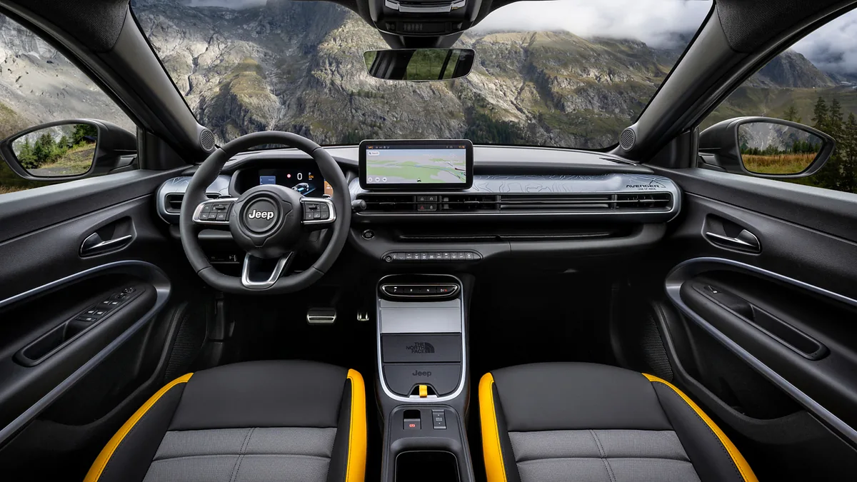 Plancia topografica della Jeep Avenger 4xe The North Face