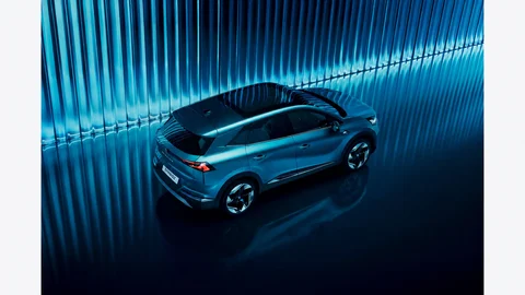 Renault Symbioz Techno Blu Mercure, vista posteriore tre quarti