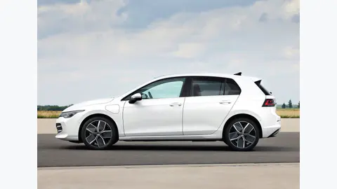 Volkswagen Golf Life Pure White, vista laterale