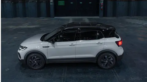 Volkswagen T-Cross Edition Plus Pure White, vista laterale