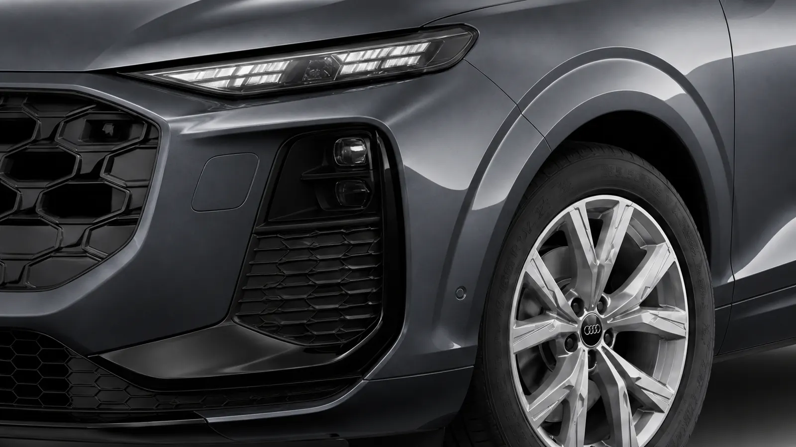 Nuova Q3 35 TFSI Grigio Daytona, dettaglio esterno