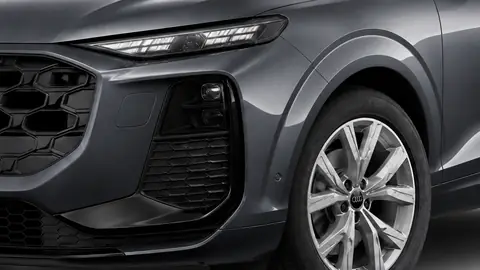 Nuova Q3 35 TFSI Grigio Daytona, dettaglio esterno