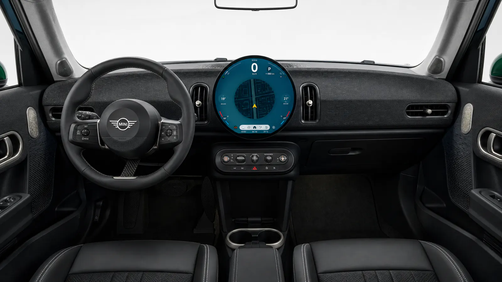 MINI Cooper 5 Porte One Essential British Racing Green, plancia e infotainment