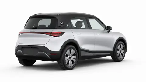 smart #1 Pure Cyber Silver, vista posteriore tre quarti