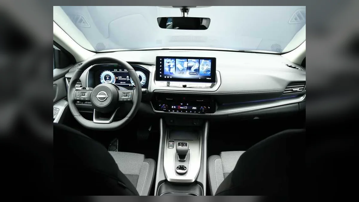 Plancia e infotainment della Nissan Qashqai N-Connecta